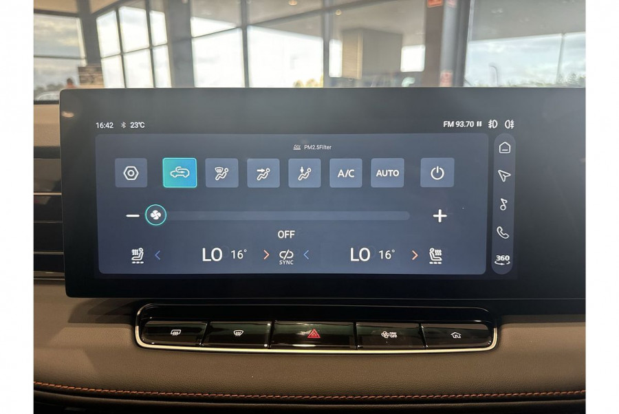 2024 MY24.5 MG HS AS33 Essence SUV Image 29