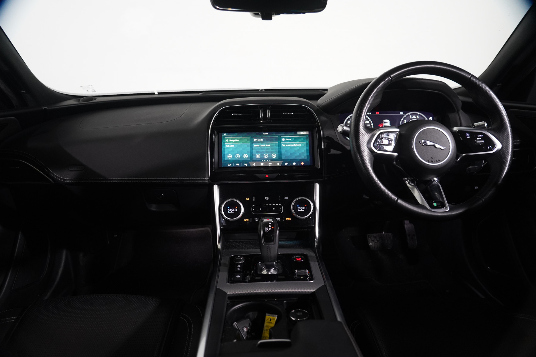 2019 Jaguar Xe P300 R-Dynamic Se (221kw) Sedan Image 13