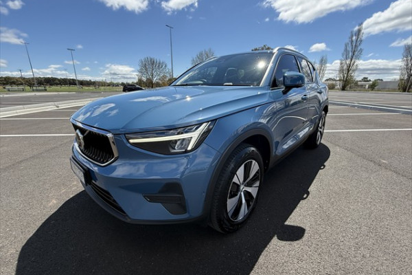 2023 Volvo XC40 XZ Plus B4 SUV Image 8