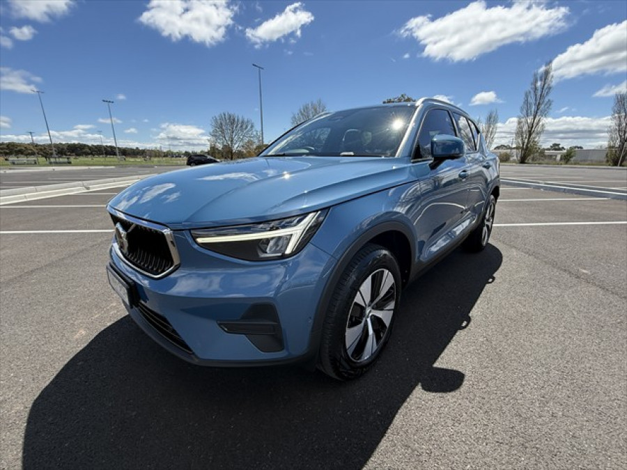 2023 Volvo XC40 XZ Plus B4 SUV Image 8