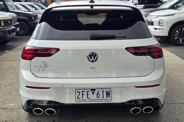 2023 Volkswagen Golf 8 R Hatch Image 6