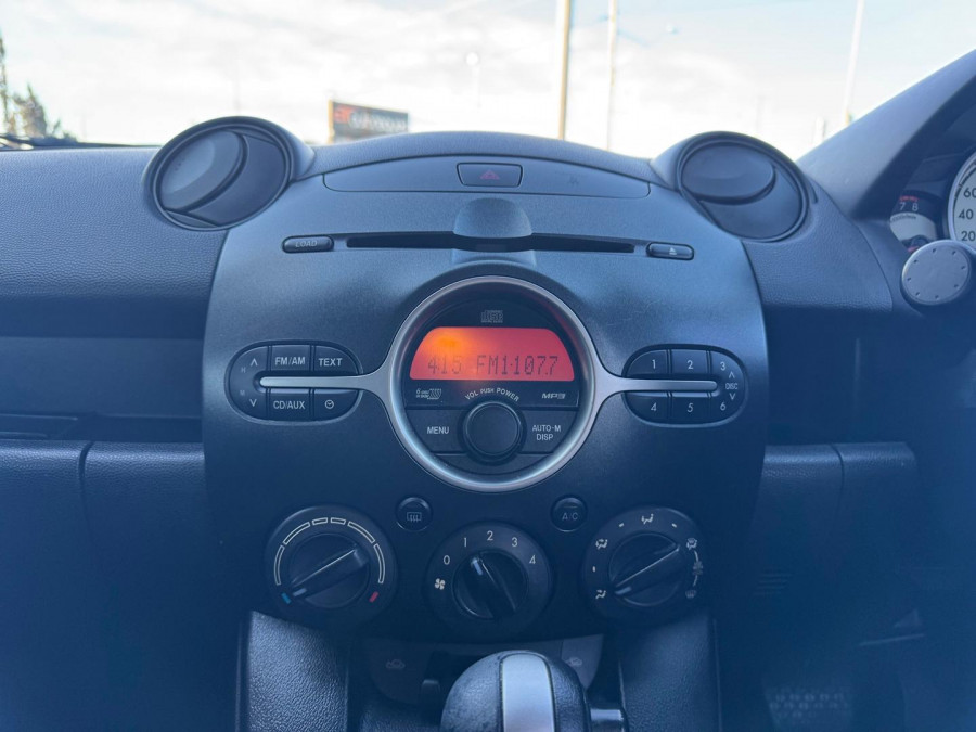 2010 Mazda 2 DE Series 2 Maxx Sedan Image 18