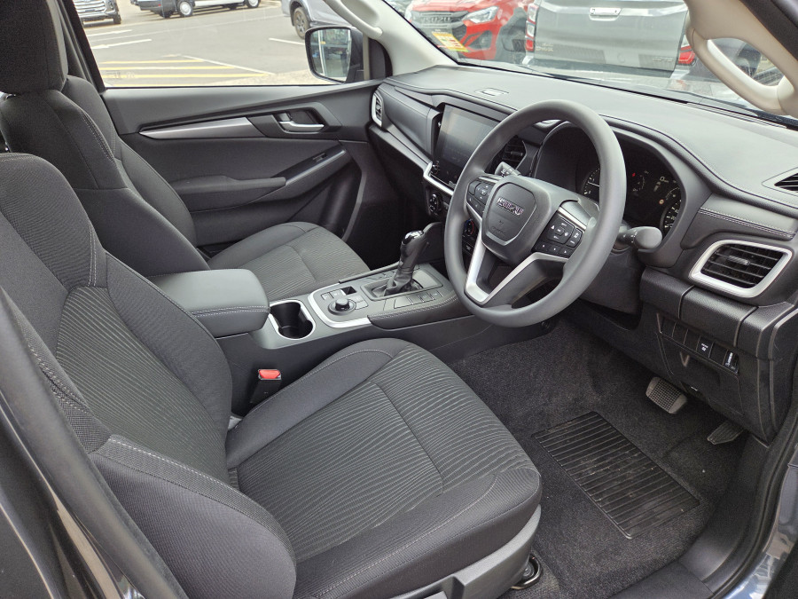 2026 Isuzu MU-X RJ LS-M SUV Image 9