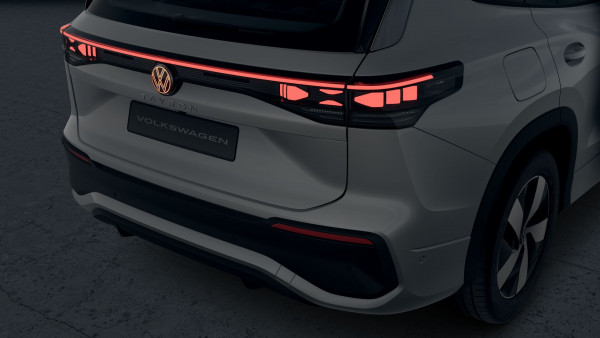 2025 MY26 Volkswagen Tayron R4 110TSI Life SUV image 12