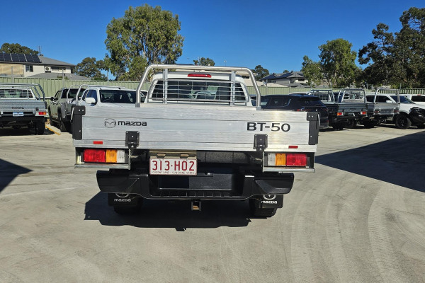 2023 Mazda BT-50 TF XT Cab Chassis Image 4