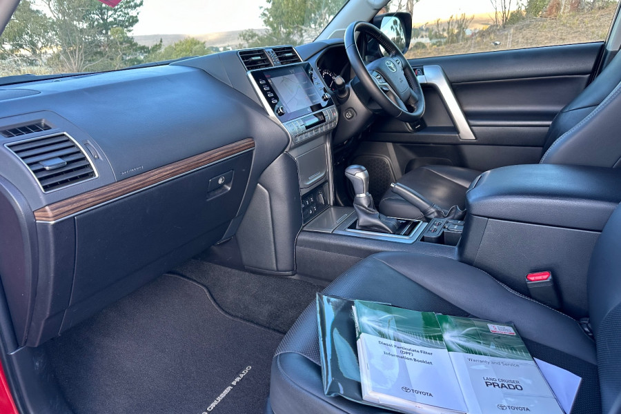 2021 Toyota LandCruiser Prado GDJ150R VX SUV Image 13