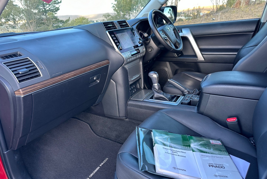 2021 Toyota LandCruiser Prado GDJ150R VX SUV Image 13