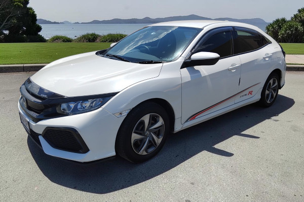 2019 Honda Civic 10th Gen VTi Hatch Image 3
