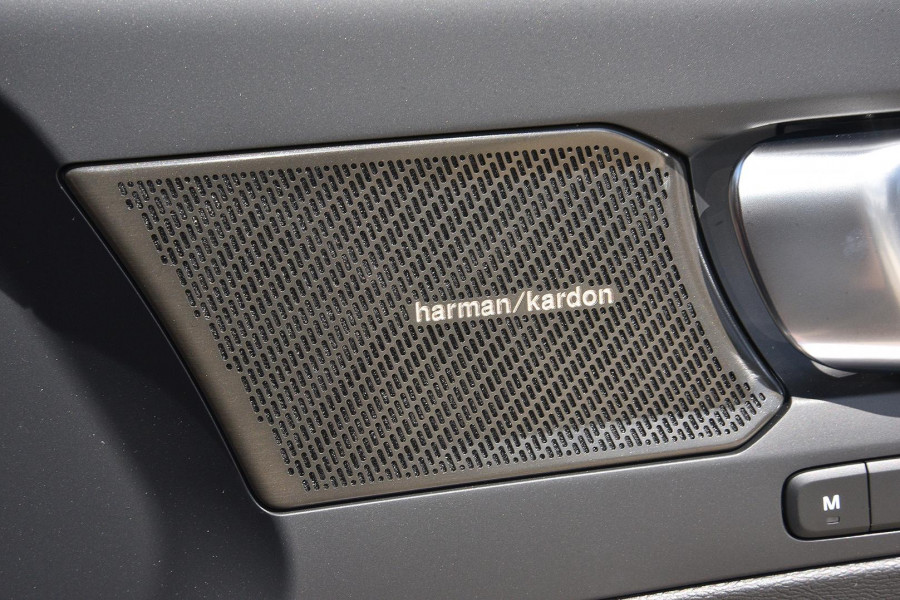 2023 Volvo C40  Recharge Twin SUV Image 15