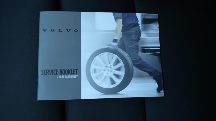 2025 MY26 Volvo XC40 XZ Plus B4 SUV Image 7