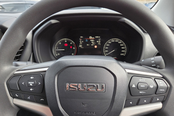 2026 Isuzu D-MAX RG SX Cab Chassis Image 12