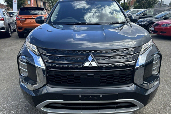 2024 Mitsubishi Outlander ZM LS SUV