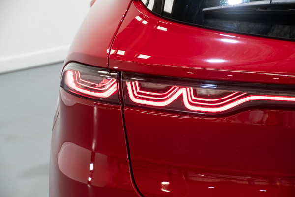 2023 Alfa Romeo Tonale Veloce SUV Image 11