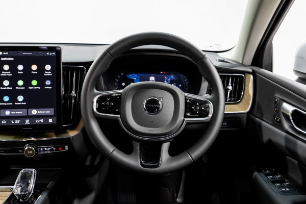 2026 Volvo XC60 UZ B5 Plus 2L MHeV AWD SUV Image 17