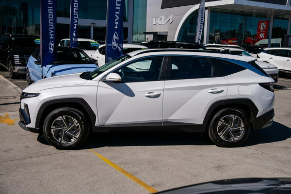 2026 Hyundai Tucson NX4.V4 Hybrid SUV Image 4