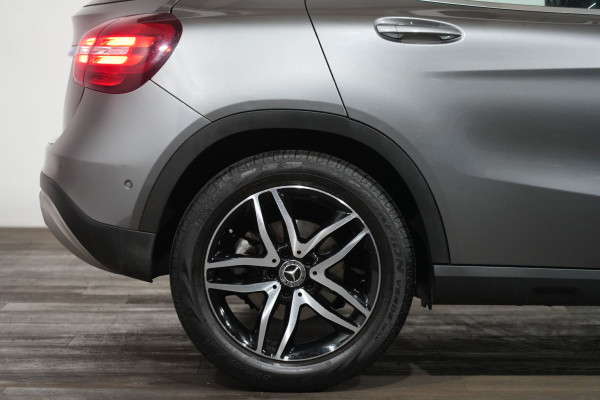2018 Mercedes-Benz GLA-Class 180 SUV Image 6