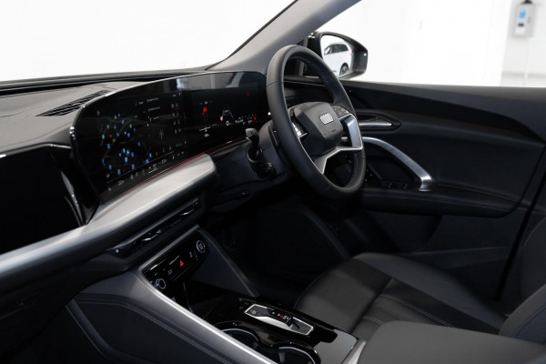 2025 Audi Q5 GU TFSI 150kW SUV image 8