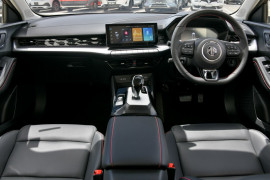 2024 MG MG5 AP32 Essence Sedan
