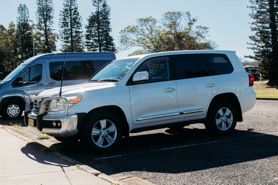 2012 MY13 Toyota LandCruiser VDJ200R Sahara SUV Image 6