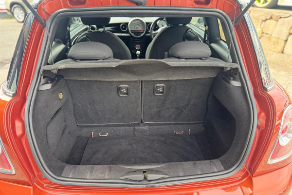 2012 MINI Cooper R56 LCI Cooper S Hatch Image 20