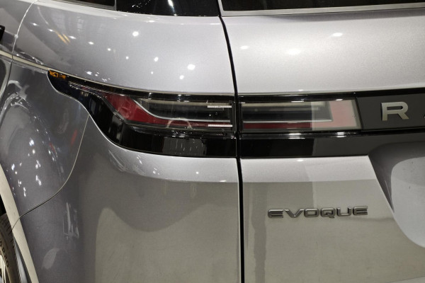 2024 Land Rover Range Rover Evoque L551 P250 Dynamic SE SUV Image 37
