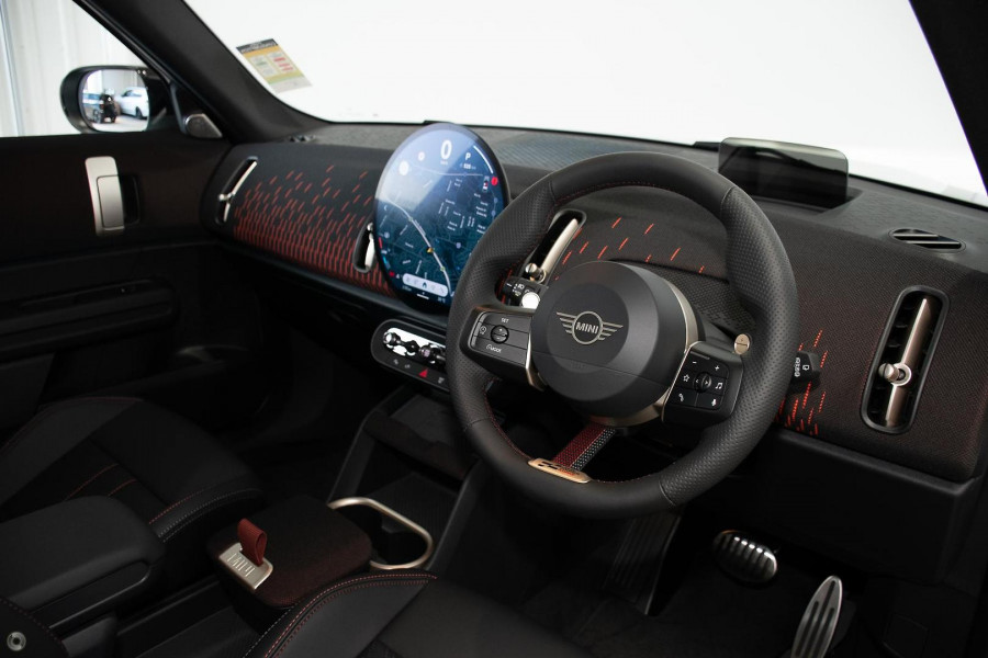 2025 MINI Countryman U25 JCW Favoured SUV