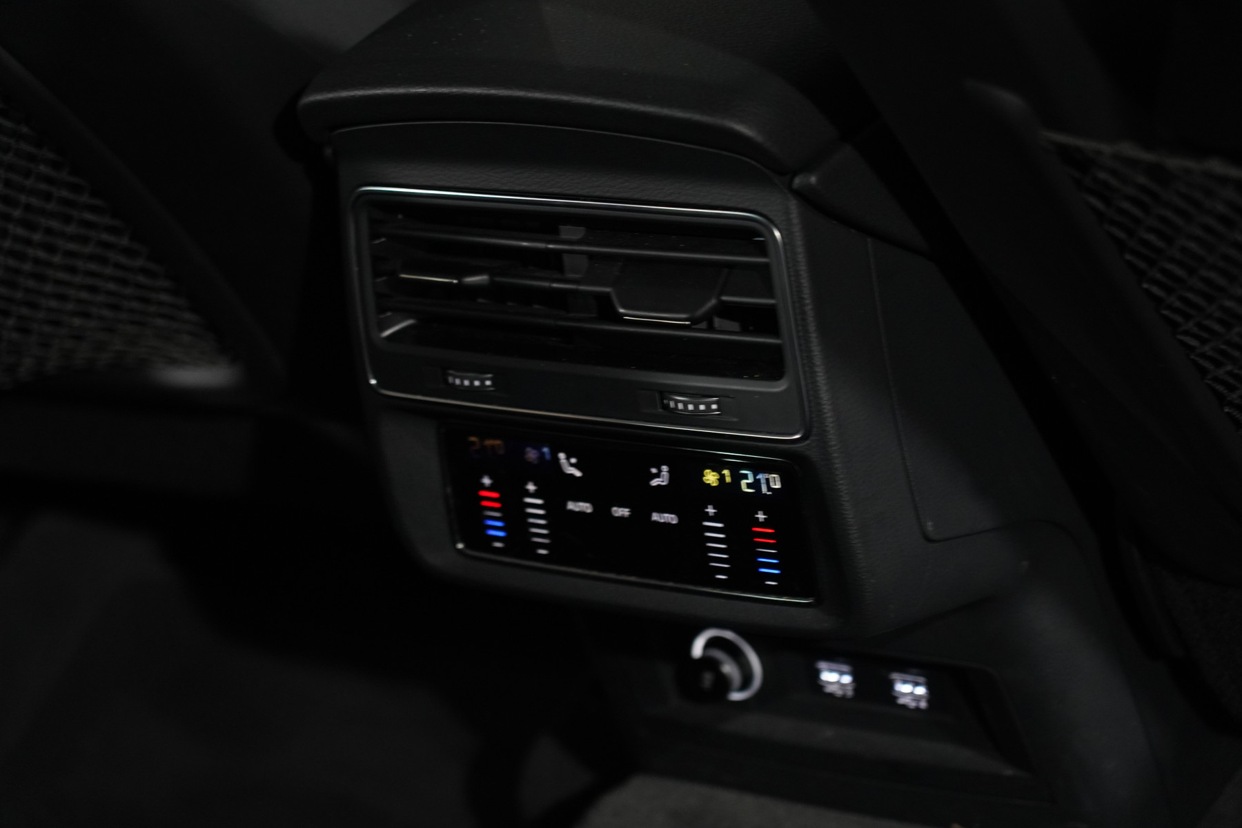 2020 Audi Q7 45 Tdi Quattro SUV Image 32