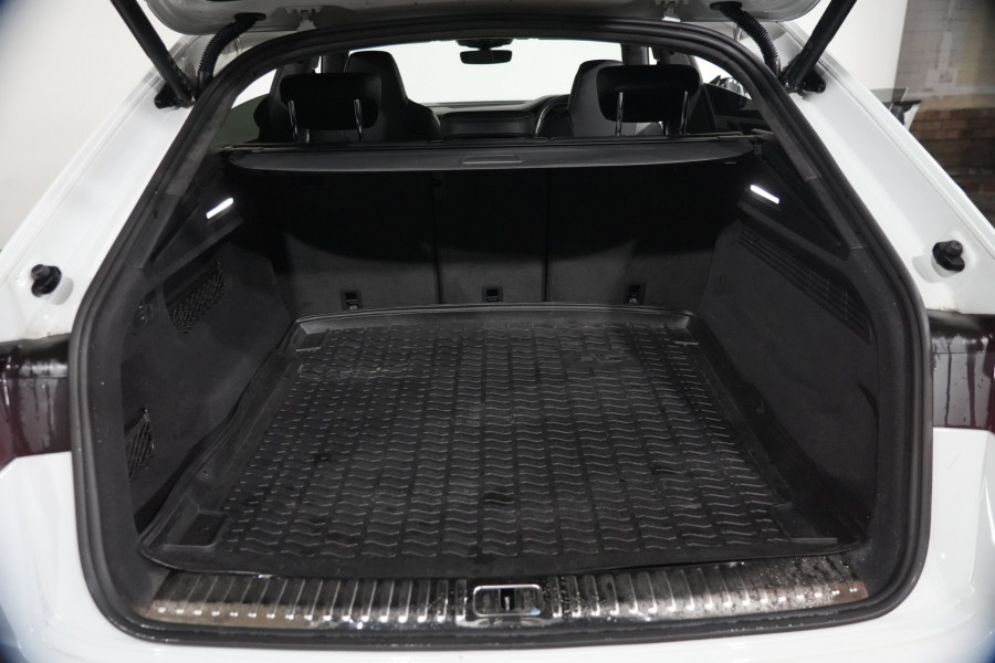 2021 Audi SQ8 F1 TDI SUV Image 35