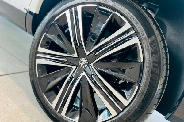 2026 MY25 MG QS IS31 Essence SUV Image 10
