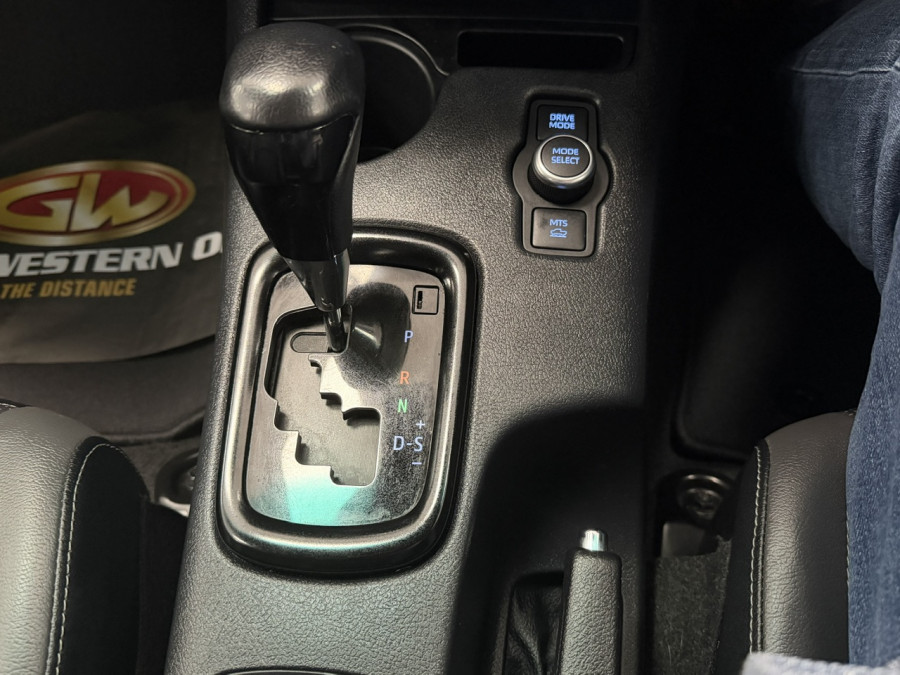 2024 Toyota HiLux GUN126R Rogue 48V Ute Image 33