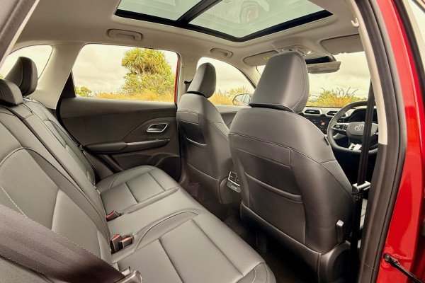 2026 MG ZS ZS32 Essence SUV Image 10