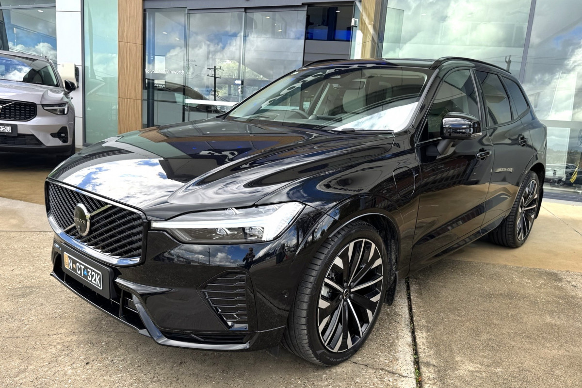 2026 Volvo XC60 UZ Ultra T8 Plug-in Hybrid Dark SUV