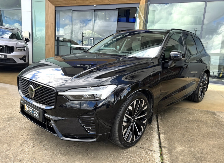 2026 Volvo XC60 UZ Ultra T8 Plug-in Hybrid Dark SUV Image 1