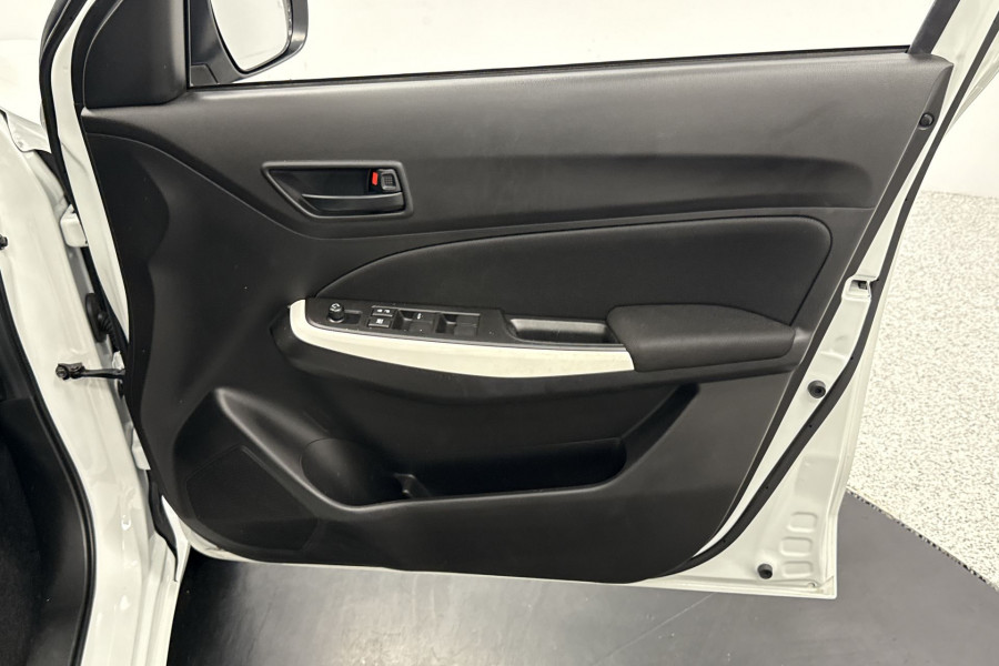 2023 Suzuki Swift AZ Series II GL Plus Hatch Image 19
