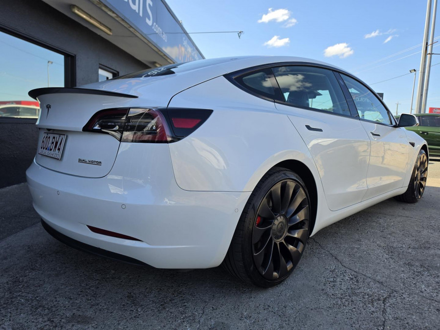 2021 Tesla Model 3  Performance Sedan Image 9