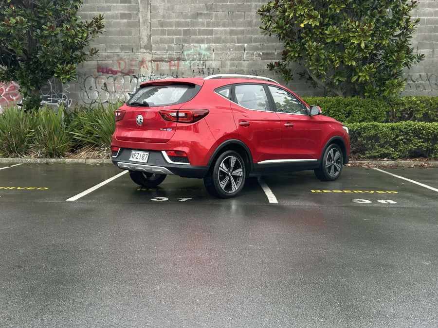 2021 MG ZS EV AZS1 Essence SUV Image 3