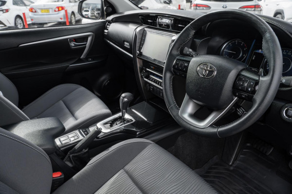 2025 MY24 Toyota Fortuner GUN156R GXL SUV Image 7