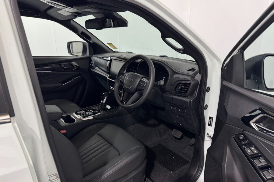 2025 Isuzu Mux RJ MY25 LS-T Wagon Image 15