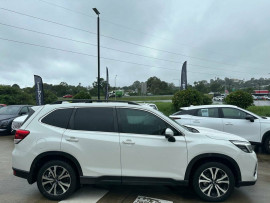 2020 Subaru Forester S5 2.5i Premium SUV image 3