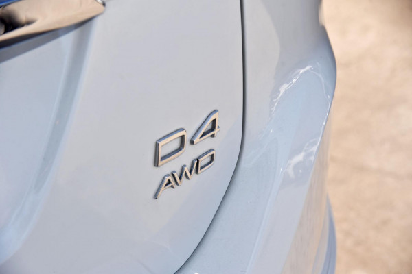 2015 MY16 Volvo XC60 UZ D4 Luxury SUV Image 8