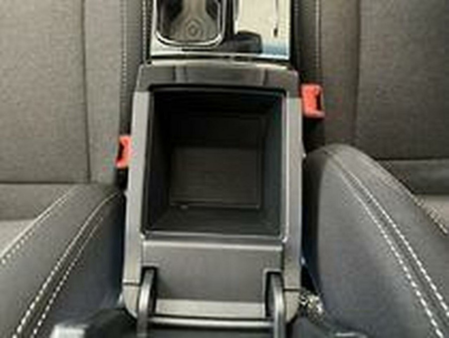 2025 Mahindra XUV3X0  AX5L SUV Image 14