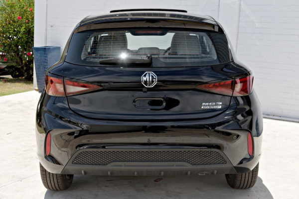 2024 MY24.5 MG MG3  Essence Hatch