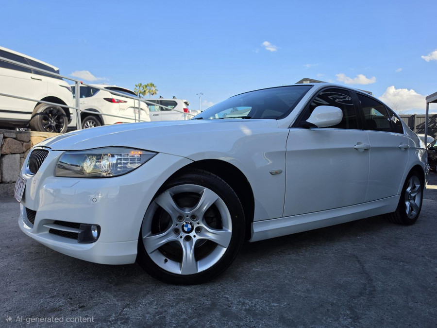 2011 BMW 3 Series E90 320i M Sport Sedan Image 1