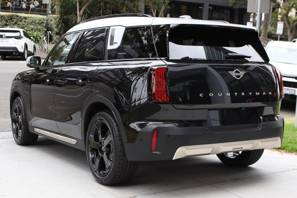 2025 MINI Countryman U25 S Favoured SUV image 4