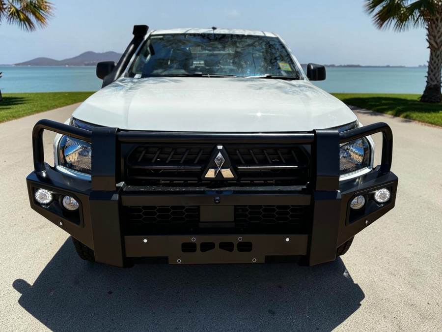 2026 Mitsubishi Triton MV GLX Ute Image 2