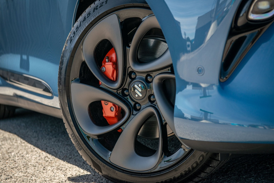 2026 MG IM6 PERFORMACE 100KWH SUV Image 6