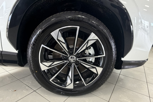 2025 MG HS AS33H Essence Hybrid+ SUV Image 7