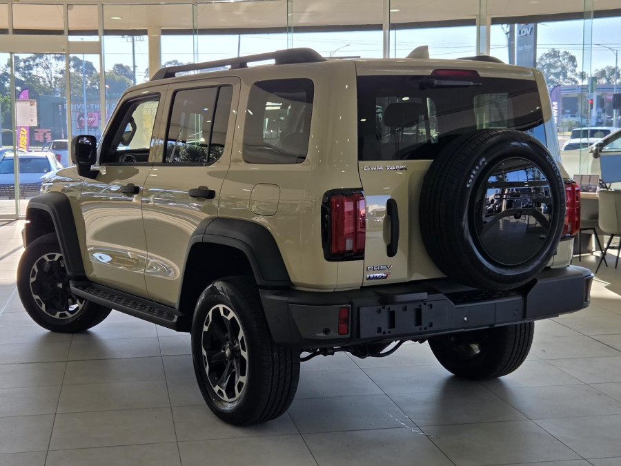 2026 GWM Tank 300 P01 Lux Hi4-T PHEV SUV Image 3