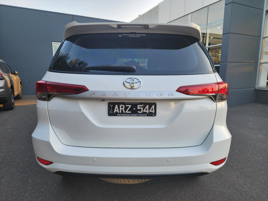 2017 Toyota Fortuner GUN156R GX SUV Image 6