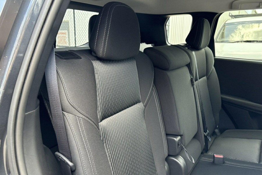 2024 Mitsubishi Outlander ZM LS SUV Image 12